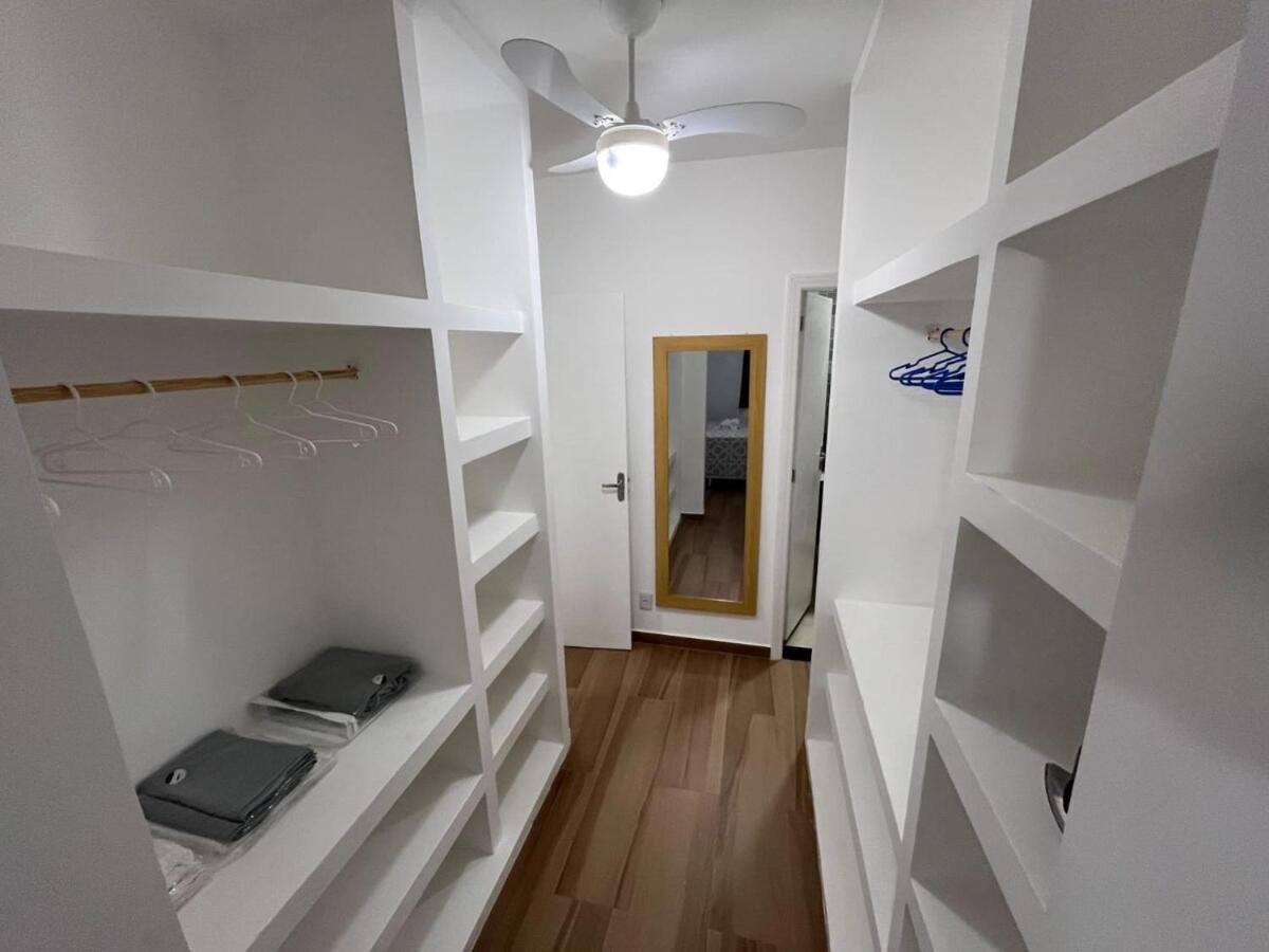E Sala Com Varanda